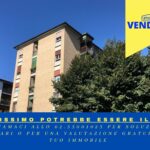 Giallo Casa Venduto Cartolina (21)