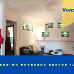 Giallo Casa Venduto Cartolina (2)